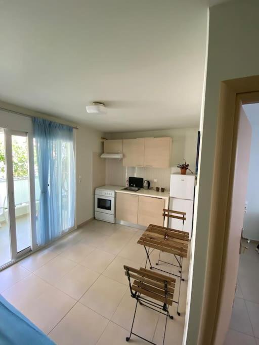 Orion Apartment Iraklion Buitenkant foto
